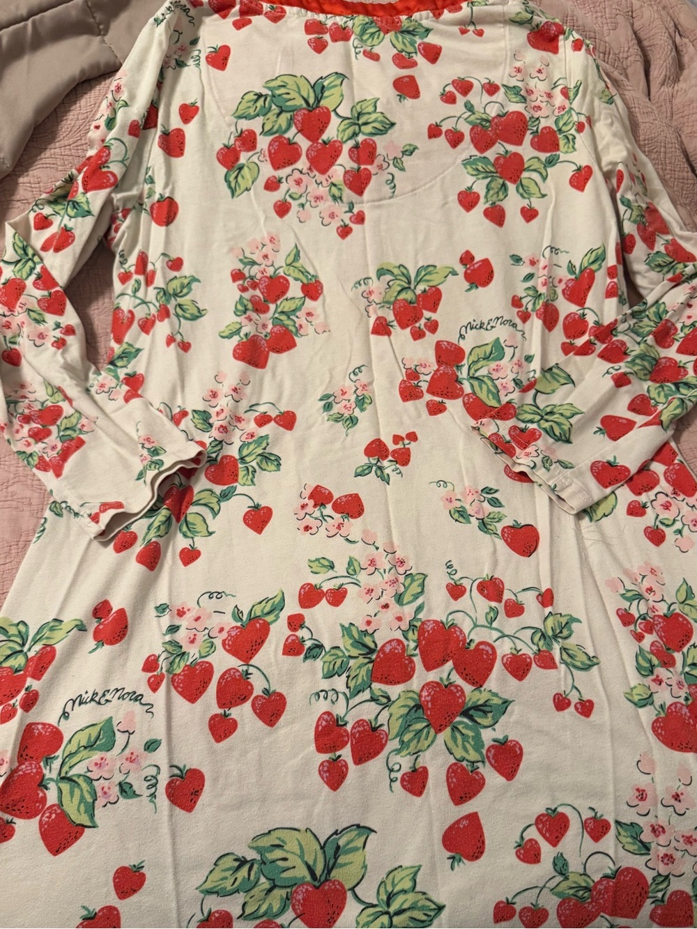Vintage Nick & Nora sleep shirt knit strawberry print good condition size L - Picture 2 of 6